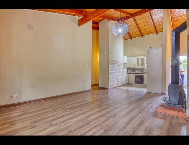 3 BEDROOM APARTMENT RENTED IN BRYANSTON